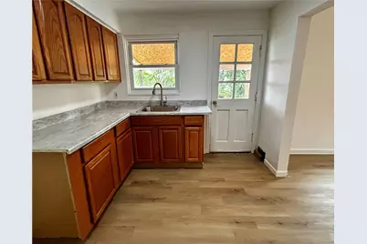4218 Lebanon Church Rd, West Mifflin, PA 15122 - Photo 5