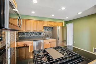 8055 Remington Dr, Pittsburgh, PA 15237 - Photo 9