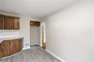 9775 Grosick Rd, Pittsburgh, PA 15237 - Photo 7