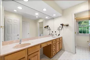 208 Virginia Manor Dr, Pittsburgh, PA 15215 - Photo 17