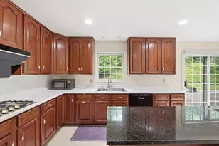 208 Virginia Manor Dr, Pittsburgh, PA 15215 - Photo 5