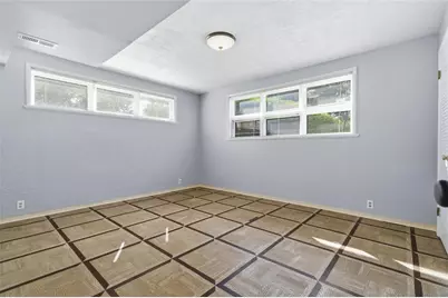1718 Mountainview Dr, Monroeville, PA 15146 - Photo 25