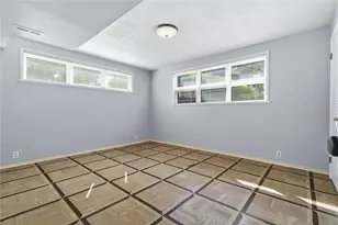 1718 Mountain View Dr, Monroeville, PA 15146 - Photo 25