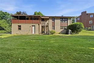 1718 Mountain View Dr, Monroeville, PA 15146 - Photo 37