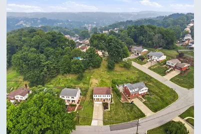 1260 Delfield Dr, Bethel Park, PA 15102 - Photo 45
