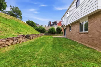1260 Delfield Dr, Bethel Park, PA 15102 - Photo 41