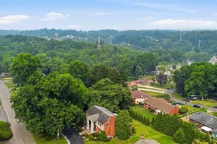 2625 Fairgreen Dr, Pittsburgh, PA 15241 - Photo 49