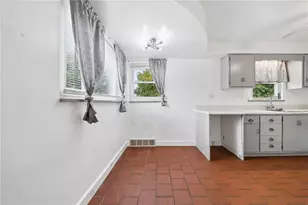 549 Idaho Ave, Pittsburgh, PA 15147 - Photo 5