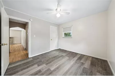 549 Idaho Ave, Pittsburgh, PA 15147 - Photo 13