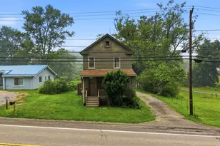 806 S Pike Rd, Buffalo Township, PA 16055 - Photo 1