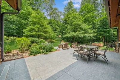302 Pheasant Run Lane, Seven Springs, PA 15622 - Photo 3