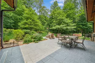 302 Pheasant Run Ln, Seven Springs, PA 15622 - Photo 3