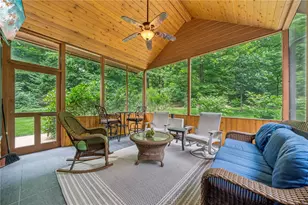 302 Pheasant Run Ln, Seven Springs, PA 15622 - Photo 33