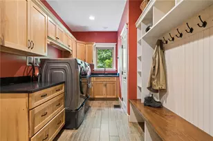 302 Pheasant Run Ln, Seven Springs, PA 15622 - Photo 29