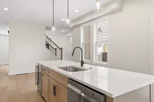 155 S 19th St, Pittsburgh, PA 15203 - Photo 9