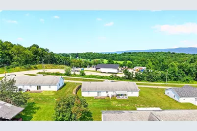 8 Amy Lyne Dr, Smithfield, PA 15478 - Photo 9