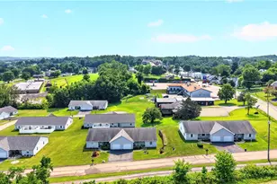 8 Amy Lyne Dr, Smithfield, PA 15478 - Photo 11