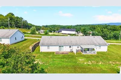 8 Amy Lyne Dr, Smithfield, PA 15478 - Photo 11