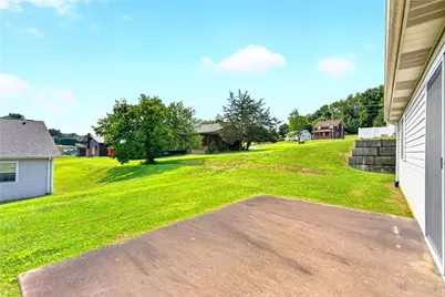 8 Amy Lyne Dr, Smithfield, PA 15478 - Photo 39