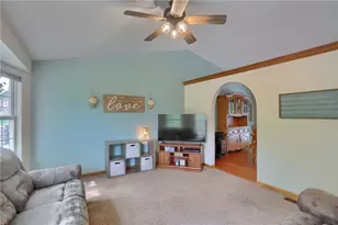 726 Kilbuck Dr, Cranberry Township, PA 16066 - Photo 7