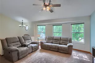 726 Kilbuck Dr, Cranberry Township, PA 16066 - Photo 5