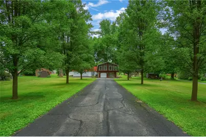 163 Chapel Dr, North Sewickley Township, PA 16117 - Photo 3