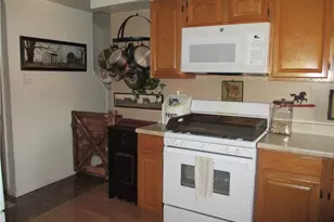 180 Forest Dr, North Huntingdon, PA 15642 - Photo 19