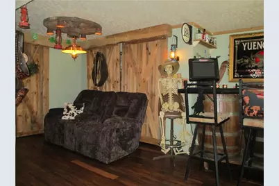 180 Forest Dr, North Huntingdon, PA 15642 - Photo 25