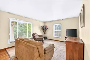 3 Solar Dr, Harmony Township, PA 15003 - Photo 15