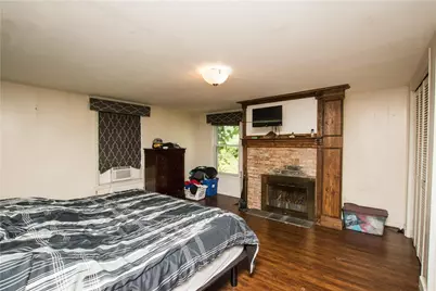 1866 Henderson Ave, Chartiers, PA 15301 - Photo 17