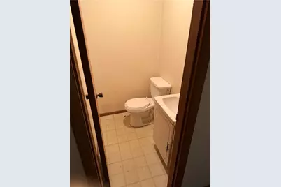 537 Lincoln Hwy, East McKeesport, PA 15035 - Photo 25