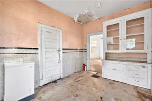 81 Linshaw Ave, Pittsburgh, PA 15205 - Photo 17
