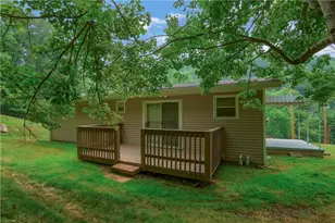 286 Dobson Rd, Adams Township, PA 16046 - Photo 13