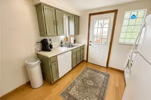 1627 Rockford Ave, Pittsburgh, PA 15226 - Photo 7