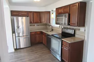 4814 Roberta Dr, Pittsburgh, PA 15236 - Photo 9