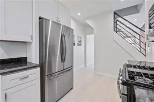 5140 Dresden Wy, Pittsburgh, PA 15201 - Photo 9