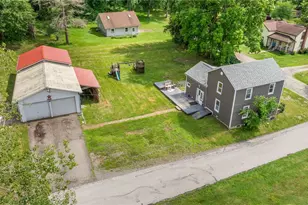 12 Wood St, Sandy Lake Boro, PA 16145 - Photo 3