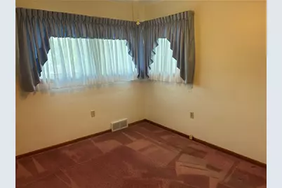 139 Oglevee Ln, Dunbar Township, PA 15425 - Photo 11