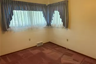 139 Oglevee Ln, Dunbar Township, PA 15425 - Photo 11