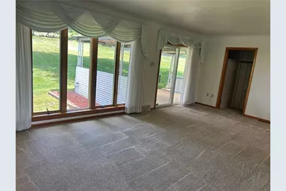 139 Oglevee Ln, Dunbar Township, PA 15425 - Photo 5