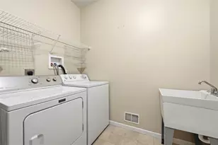 5758 Montville Dr, South Fayette, PA 15057 - Photo 23