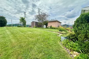 419 Oakland Ave, Charleroi Boro, PA 15022 - Photo 7