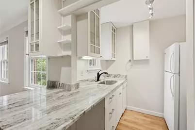 832 Thorn St #14, Sewickley, PA 15143 - Photo 9