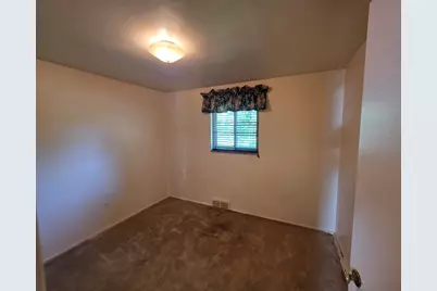214 Bluemont Drive, West Mifflin, PA 15122 - Photo 9