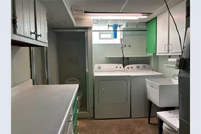 201 Nimitz, McKeesport, PA 15132 - Photo 9
