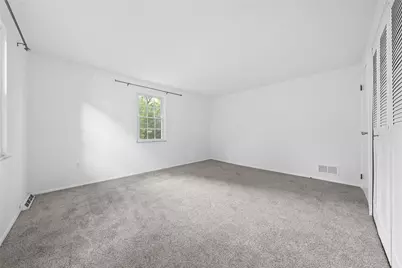 8648 W Barkhurst Dr, Pittsburgh, PA 15237 - Photo 19