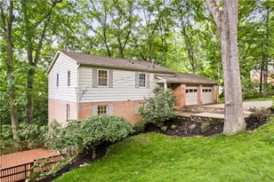 8648 W Barkhurst Dr, Pittsburgh, PA 15237 - Photo 3