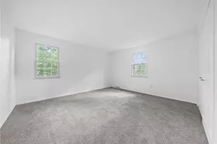 8648 W Barkhurst Dr, Pittsburgh, PA 15237 - Photo 27