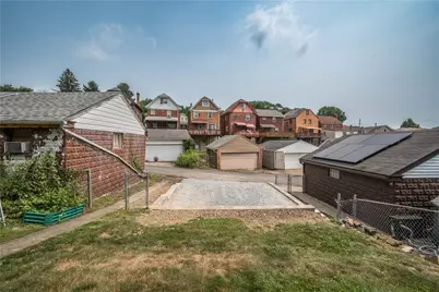 205 E Garden Rd, Pittsburgh, PA 15227 - Photo 37
