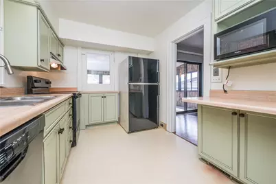 205 E Garden Rd, Pittsburgh, PA 15227 - Photo 19
